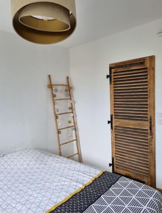 Apartament Superbe T3 Cosy, Parking Gratuit + Balcon Riom Zewnętrze zdjęcie