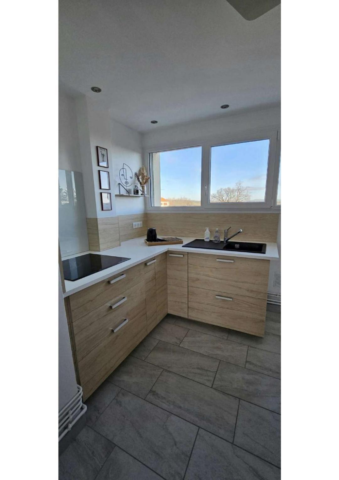 Apartament Superbe T3 Cosy, Parking Gratuit + Balcon Riom Zewnętrze zdjęcie